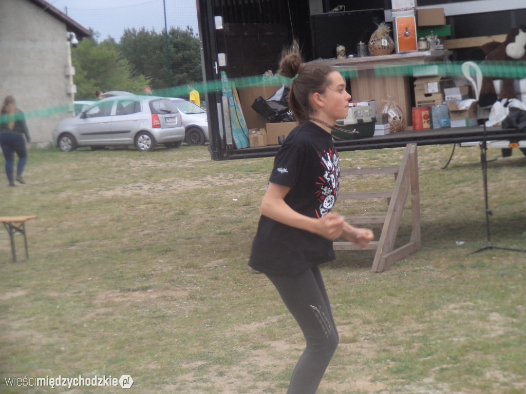 Piknik charytatywny w Łowyniu
