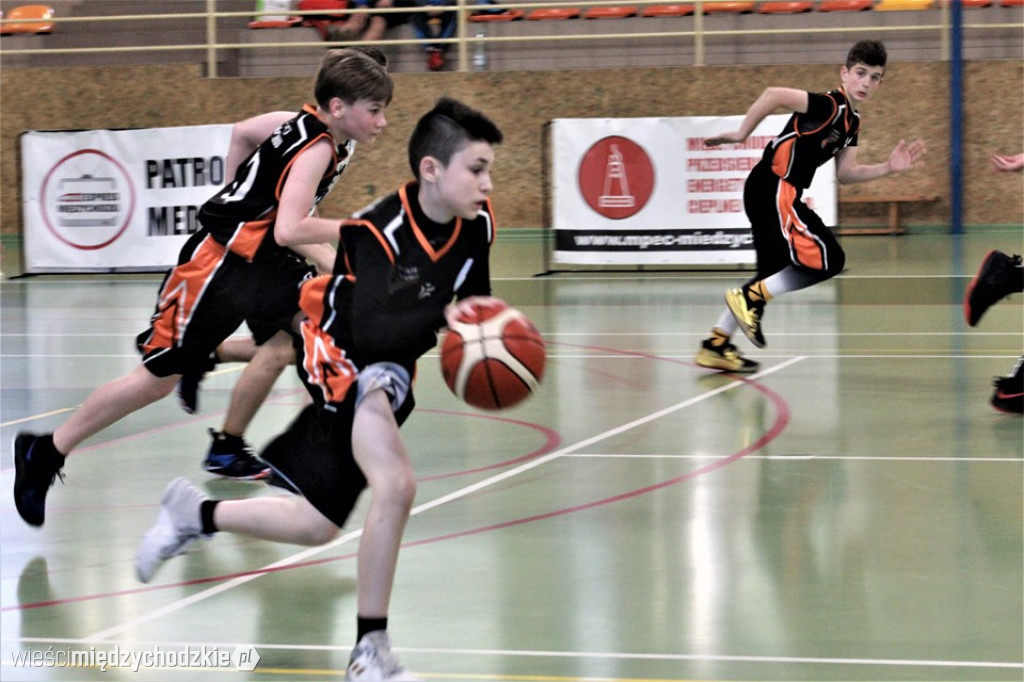 UKS MIKST Międzychód-Warsaw Basketball