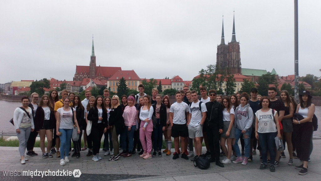 Uczniowie międzychodzkiego LO we Wrocławiu