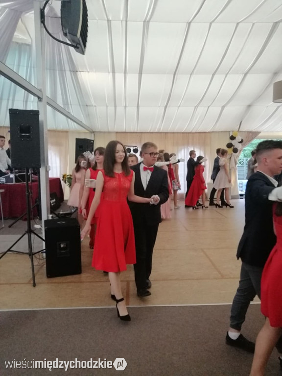 Gimbal uczniów ze szkoły sierakowskiej