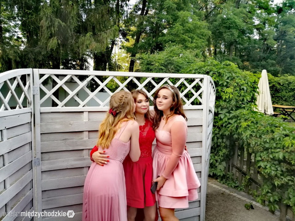 Gimbal uczniów ze szkoły sierakowskiej