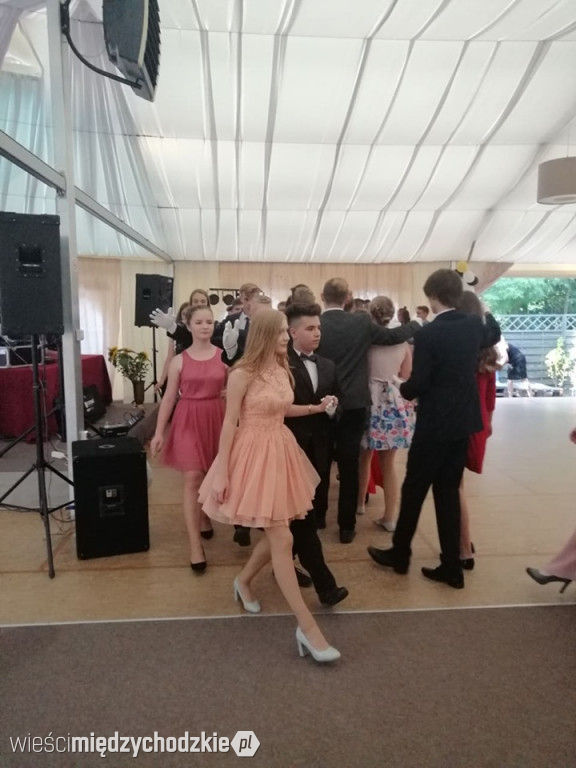 Gimbal uczniów ze szkoły sierakowskiej