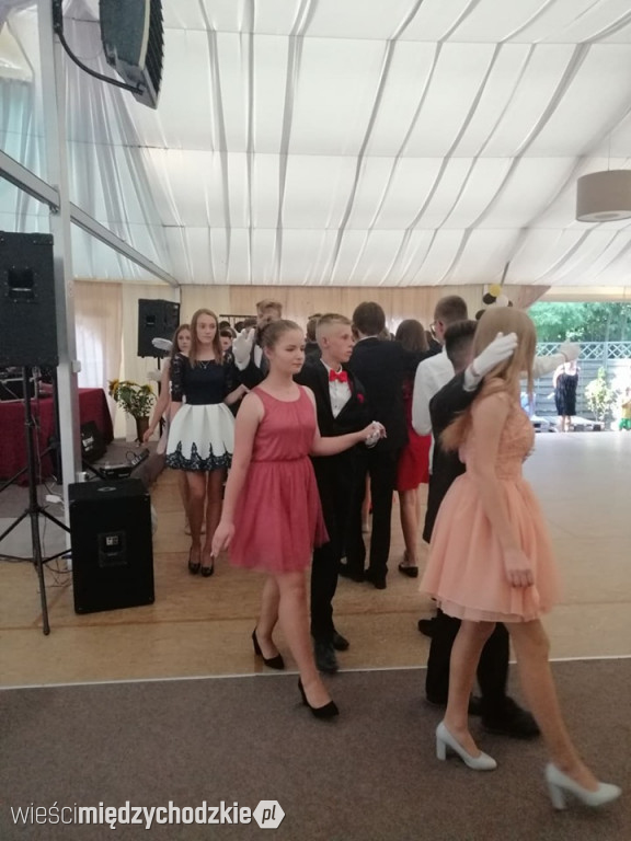 Gimbal uczniów ze szkoły sierakowskiej