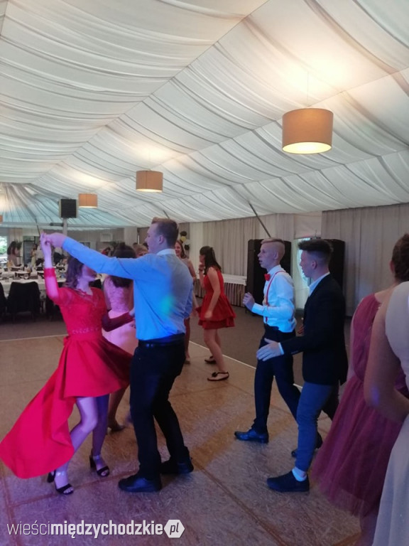 Gimbal uczniów ze szkoły sierakowskiej