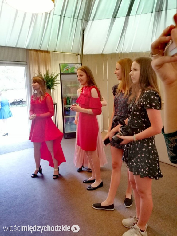 Gimbal uczniów ze szkoły sierakowskiej