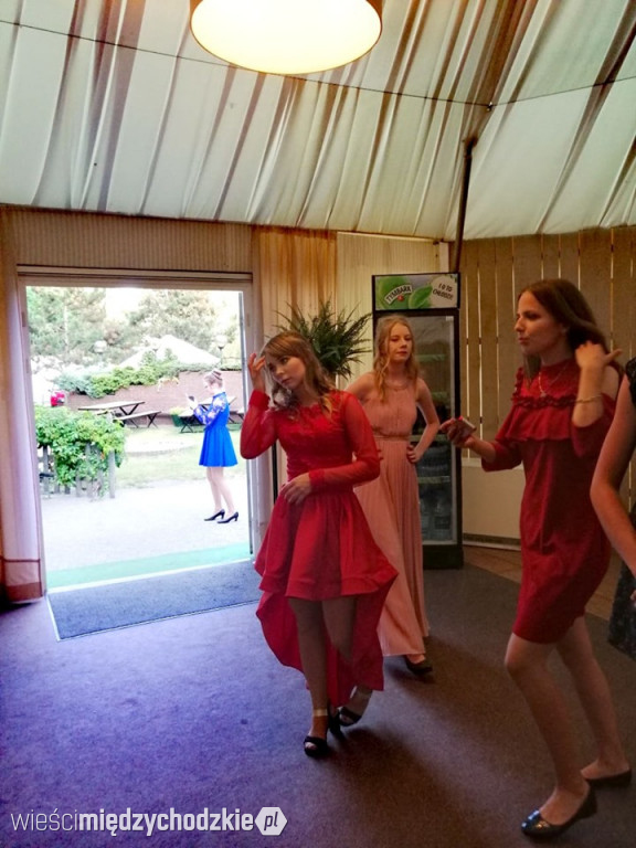 Gimbal uczniów ze szkoły sierakowskiej