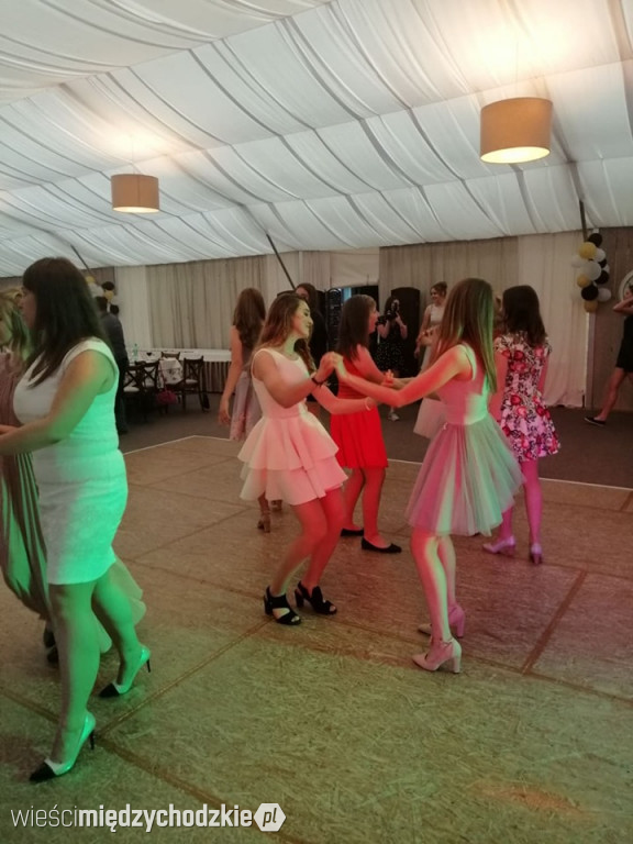 Gimbal uczniów ze szkoły sierakowskiej