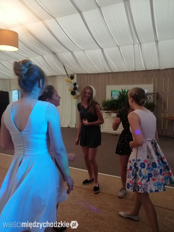 Gimbal uczniów ze szkoły sierakowskiej