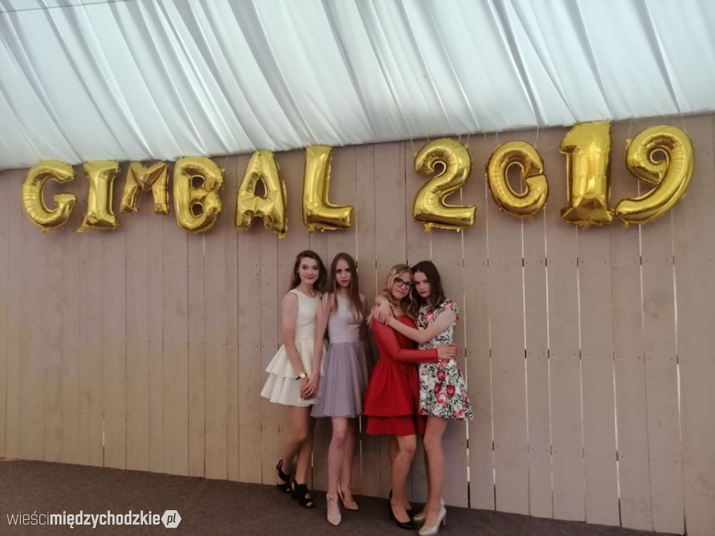 Gimbal uczniów ze szkoły sierakowskiej