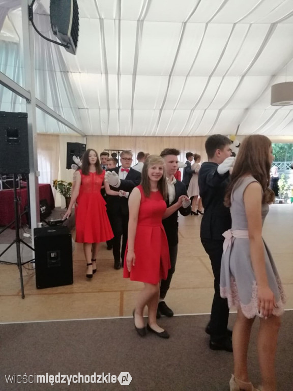 Gimbal uczniów ze szkoły sierakowskiej