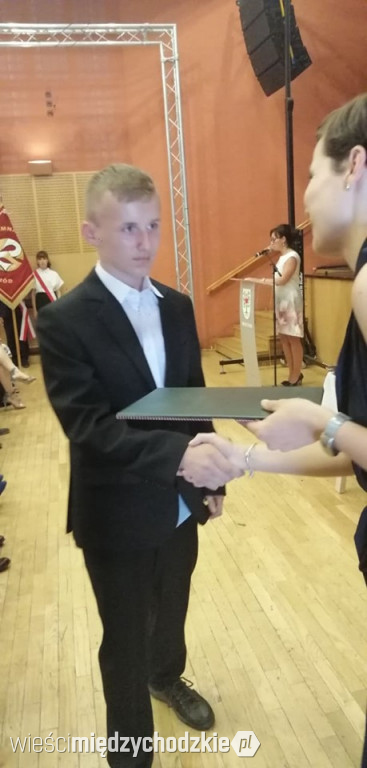 Gimnazjaliści z SP nr 2 zakończyli rok szkolny