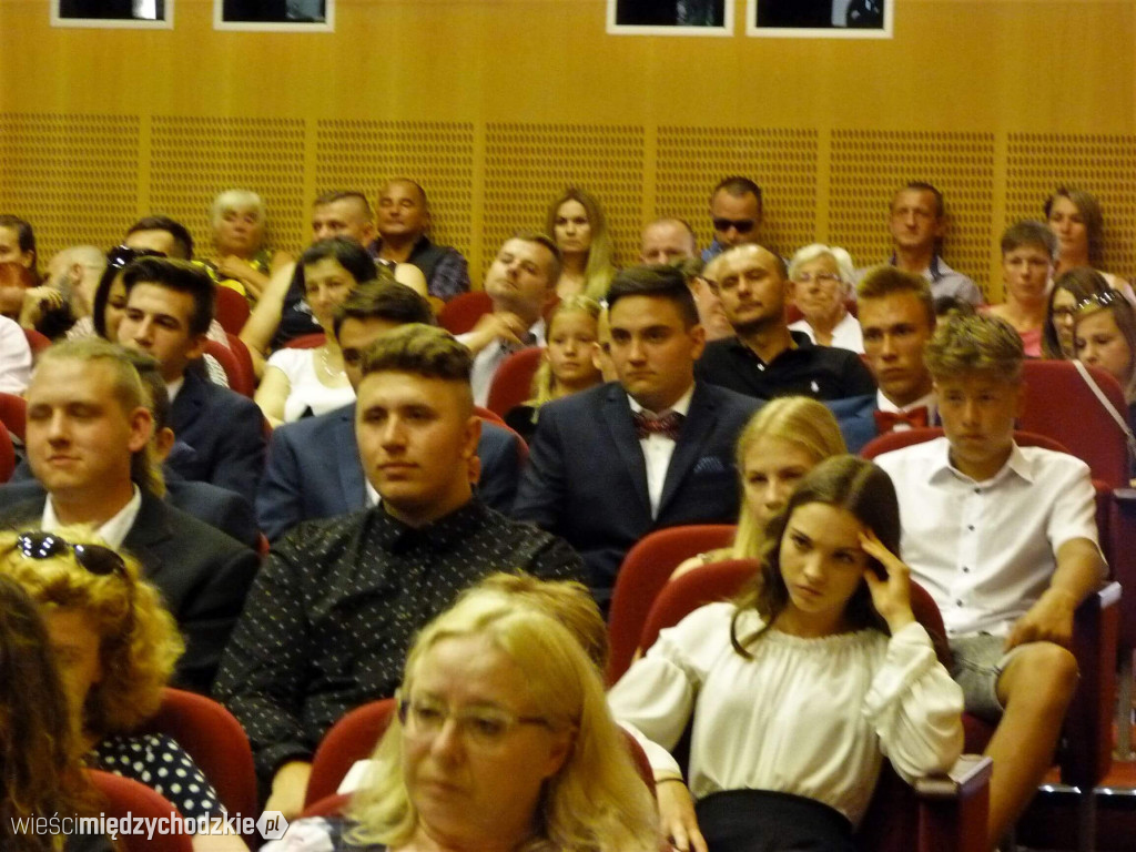 Gimnazjaliści z SP nr 2 zakończyli rok szkolny