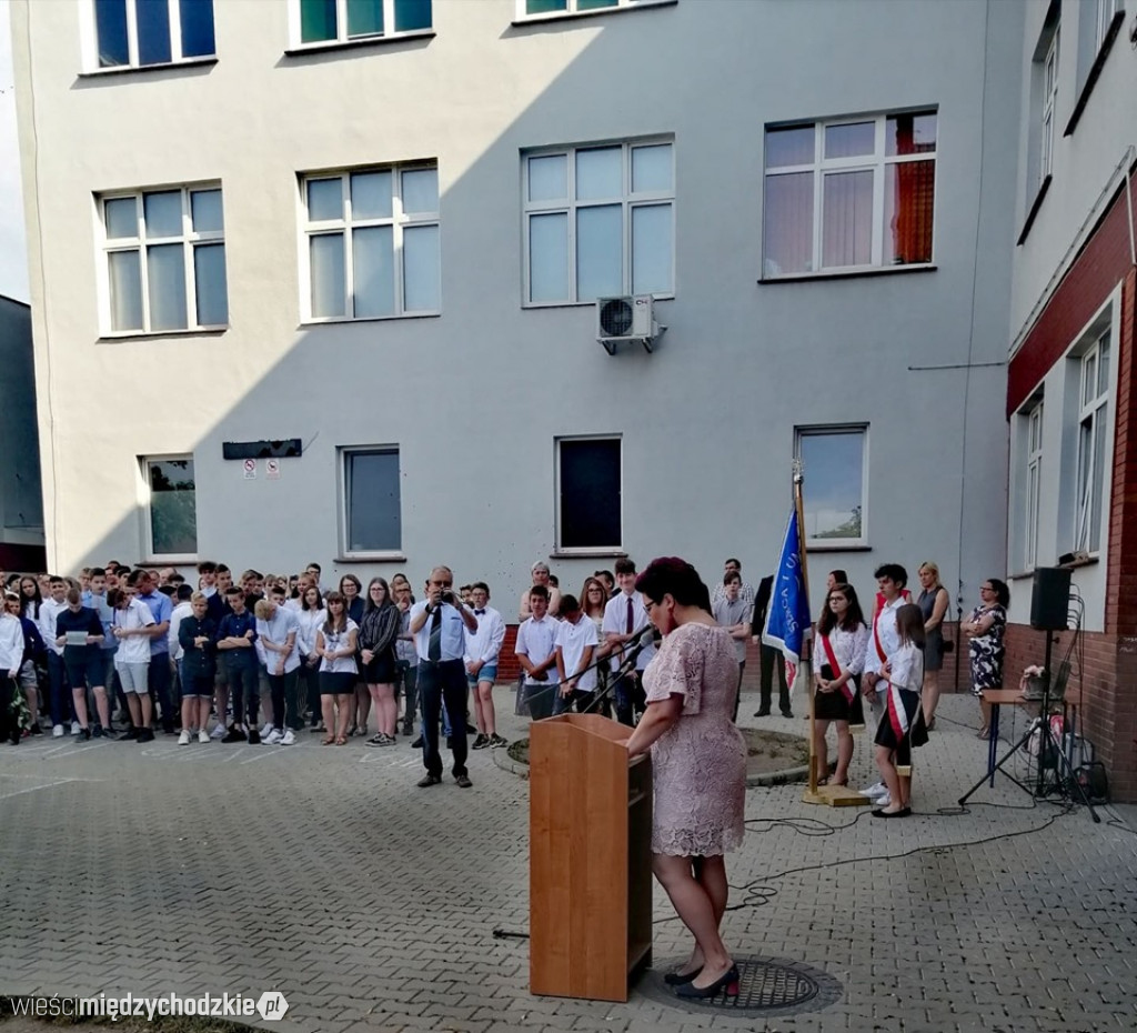 Wakacje w SP nr 1 w Międzychodzie rozpoczęte