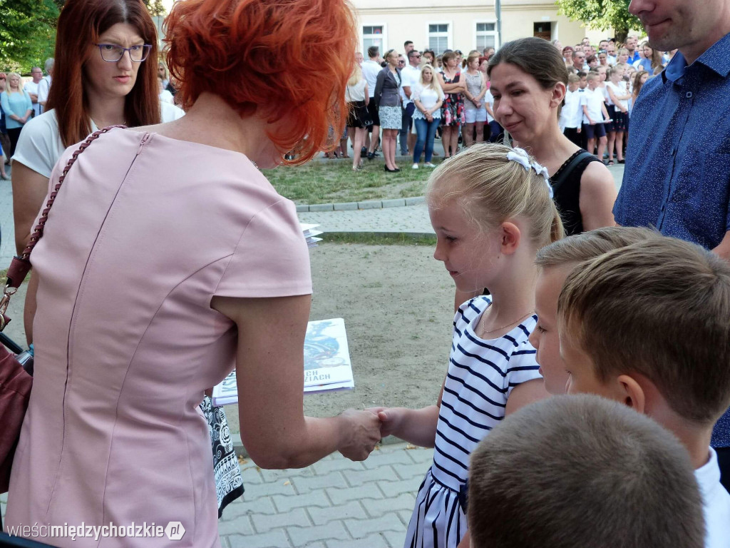 Wakacje w SP nr 1 w Międzychodzie rozpoczęte