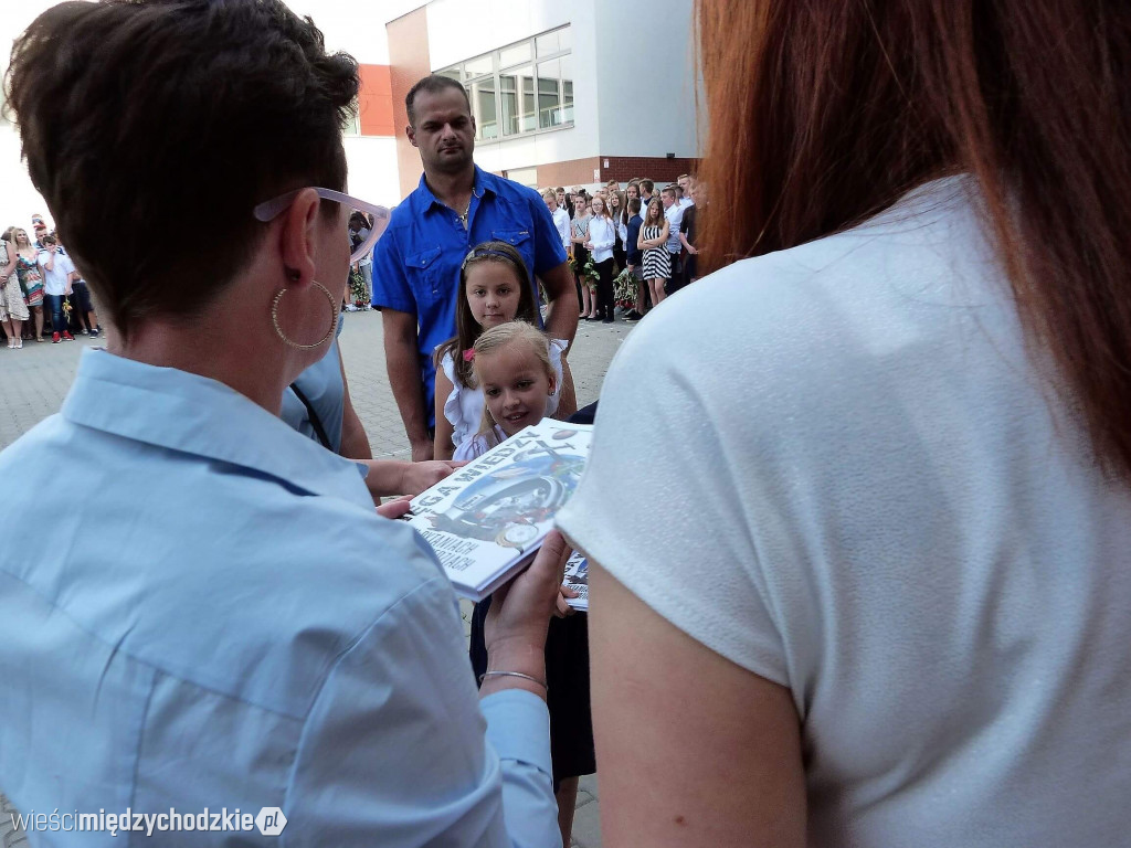 Wakacje w SP nr 1 w Międzychodzie rozpoczęte