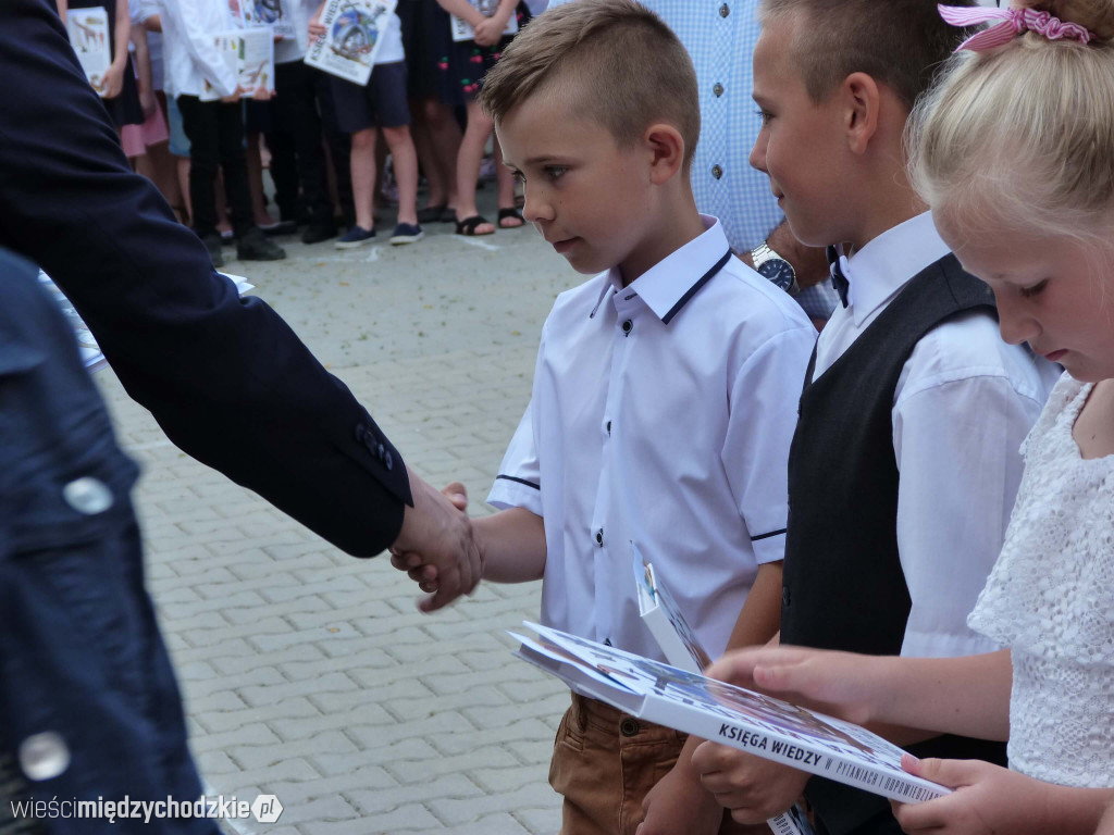 Wakacje w SP nr 1 w Międzychodzie rozpoczęte