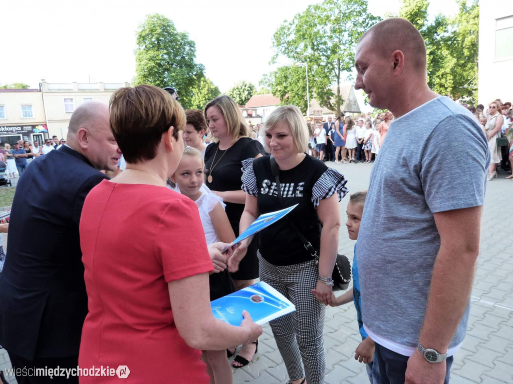 Wakacje w SP nr 1 w Międzychodzie rozpoczęte