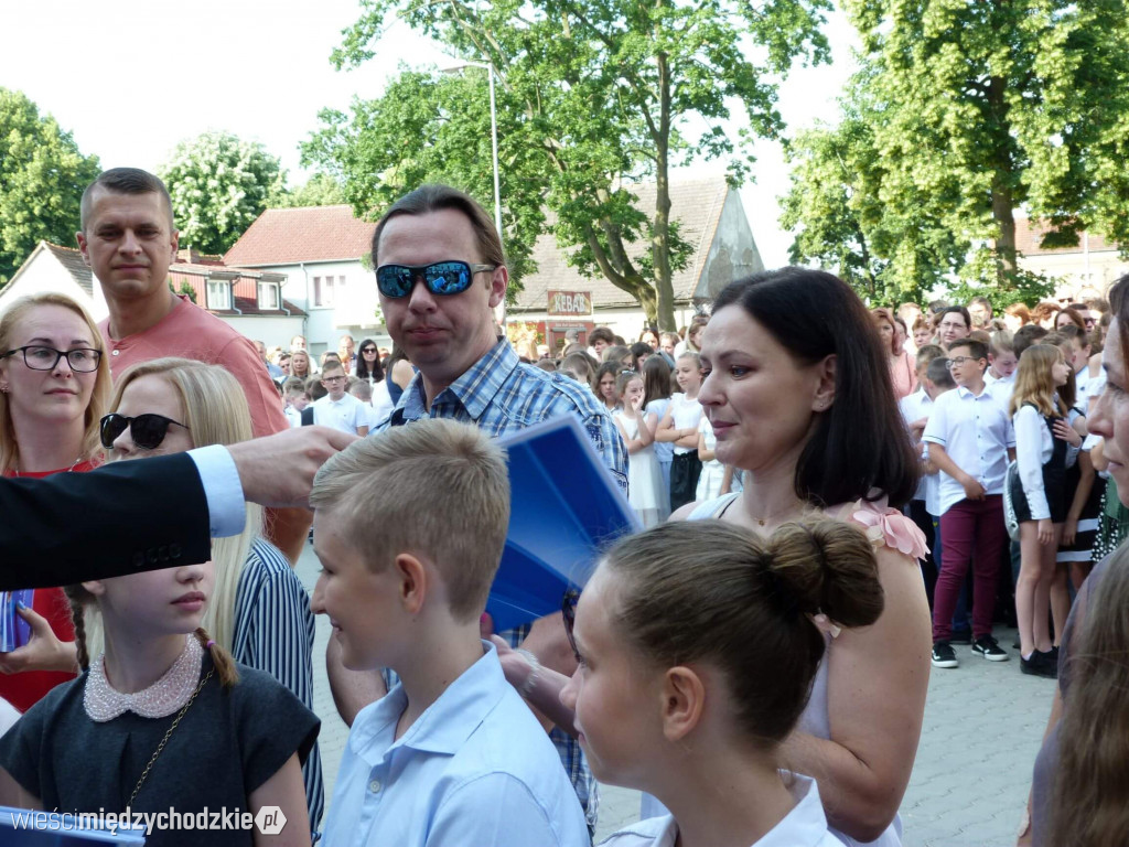 Wakacje w SP nr 1 w Międzychodzie rozpoczęte