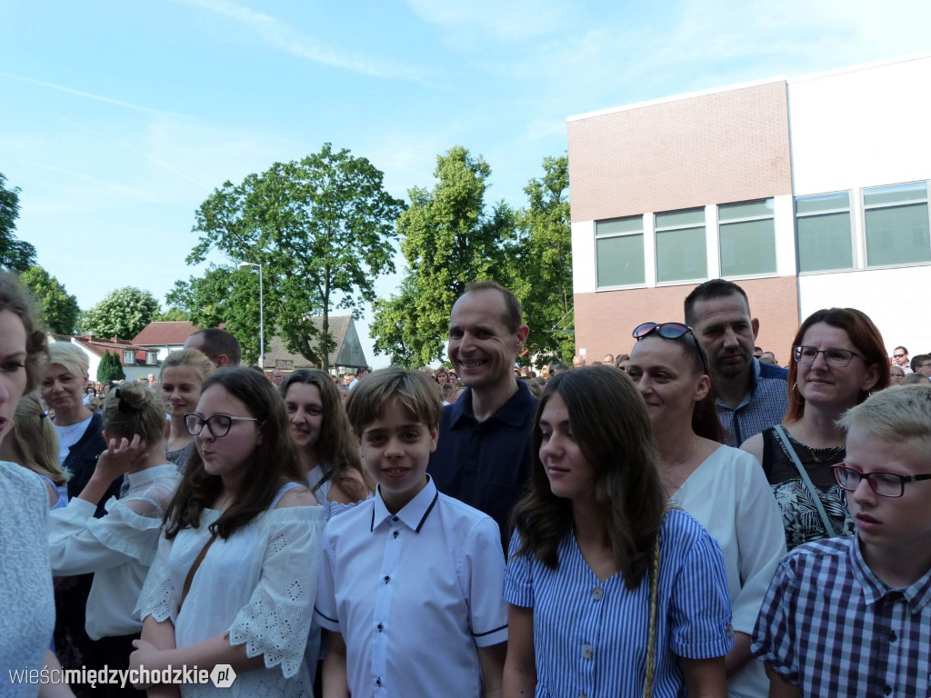 Wakacje w SP nr 1 w Międzychodzie rozpoczęte