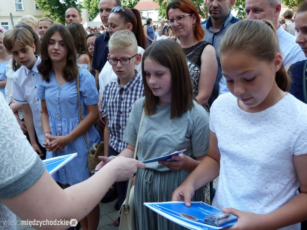 Wakacje w SP nr 1 w Międzychodzie rozpoczęte