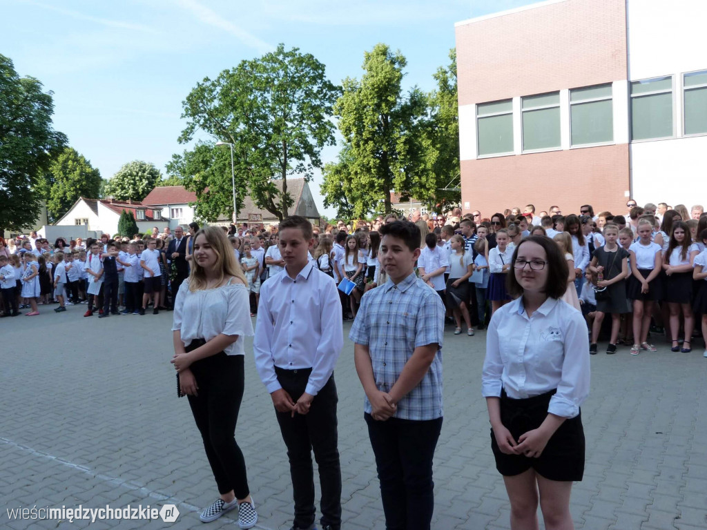 Wakacje w SP nr 1 w Międzychodzie rozpoczęte