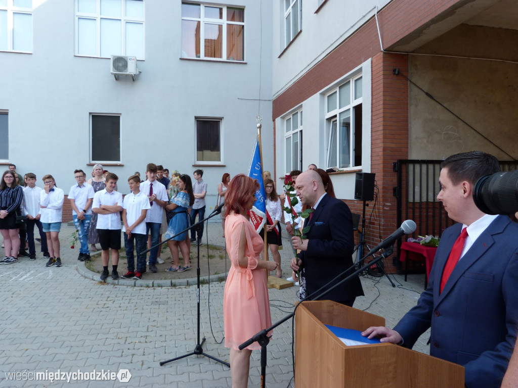 Wakacje w SP nr 1 w Międzychodzie rozpoczęte