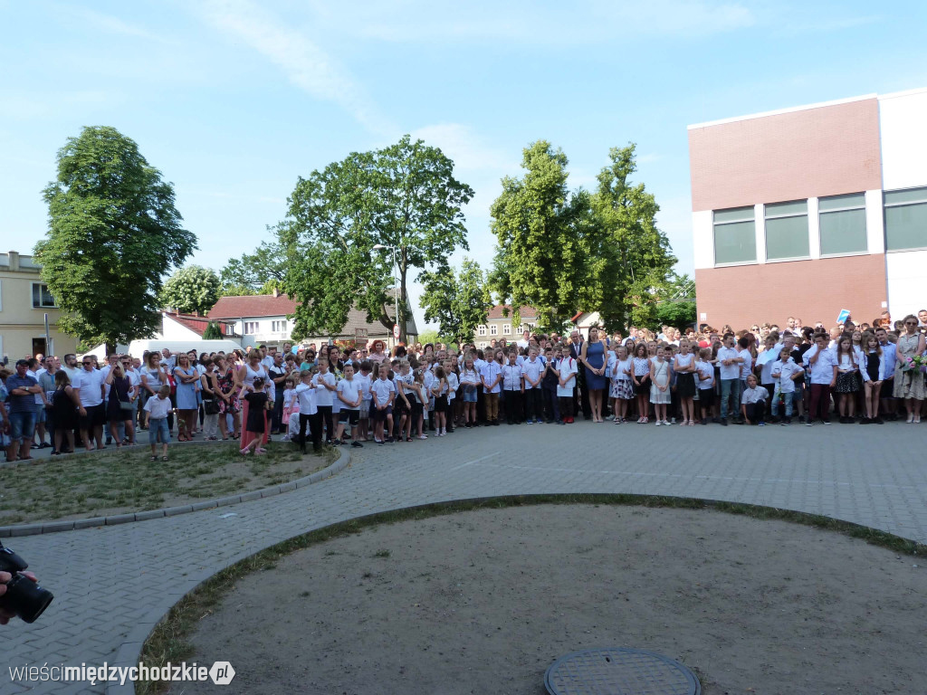 Wakacje w SP nr 1 w Międzychodzie rozpoczęte