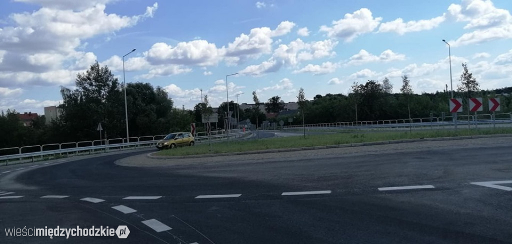 Most na Warcie przejezdny bez świateł