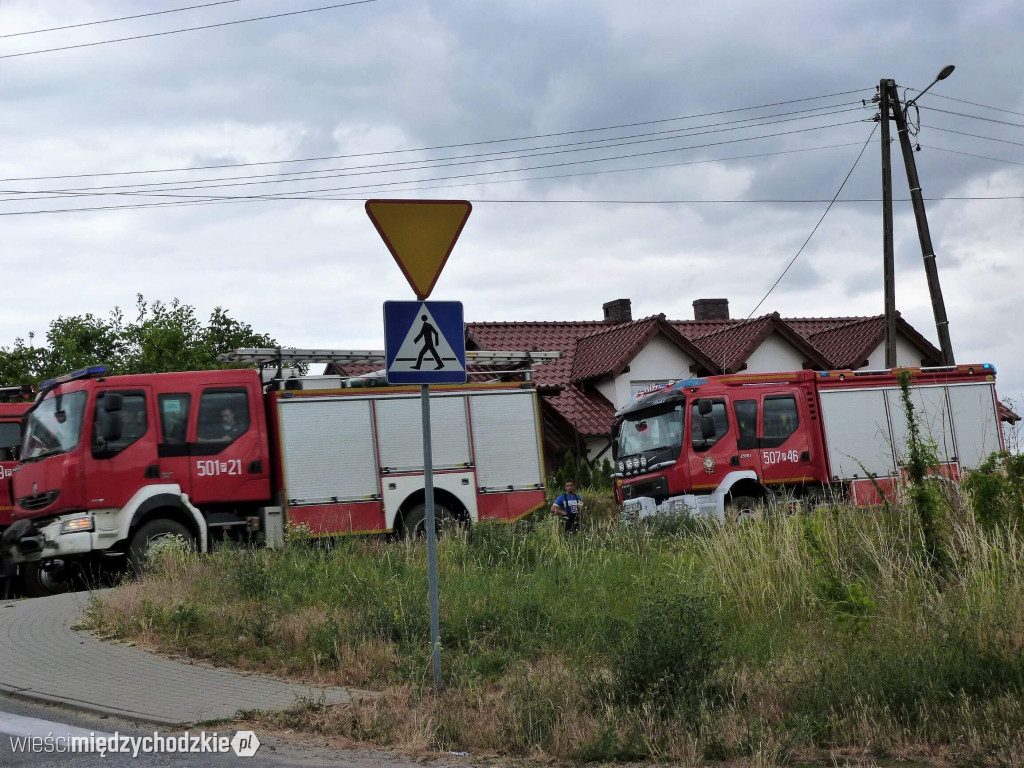 Pożar ścierniska w Dzięcielinie