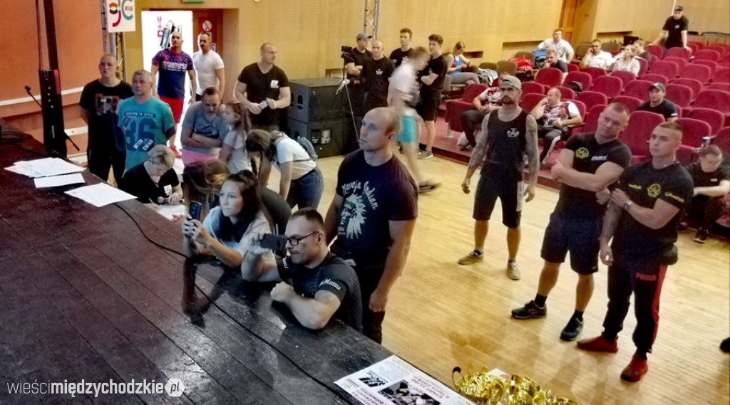 Międzychodzki Turniej w siłowaniu na ręce