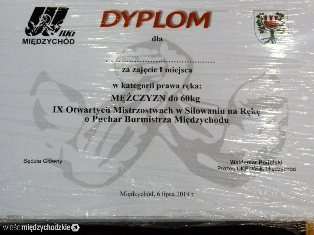 Turniej w siłowaniu na ręce zakończony