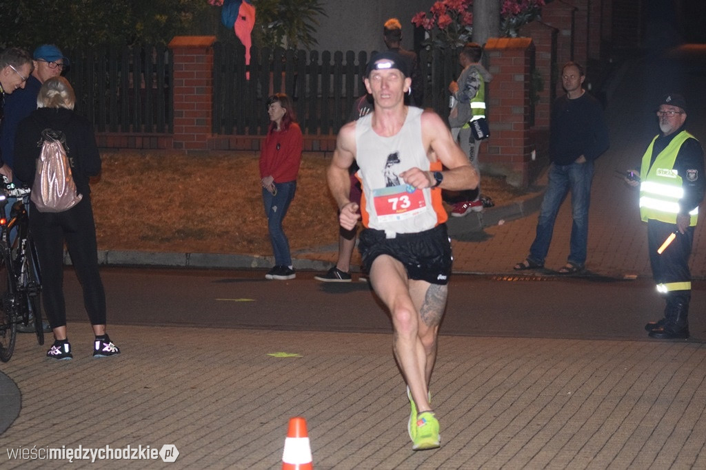 I Półmaraton Nocny Dyliżans w Pniewach