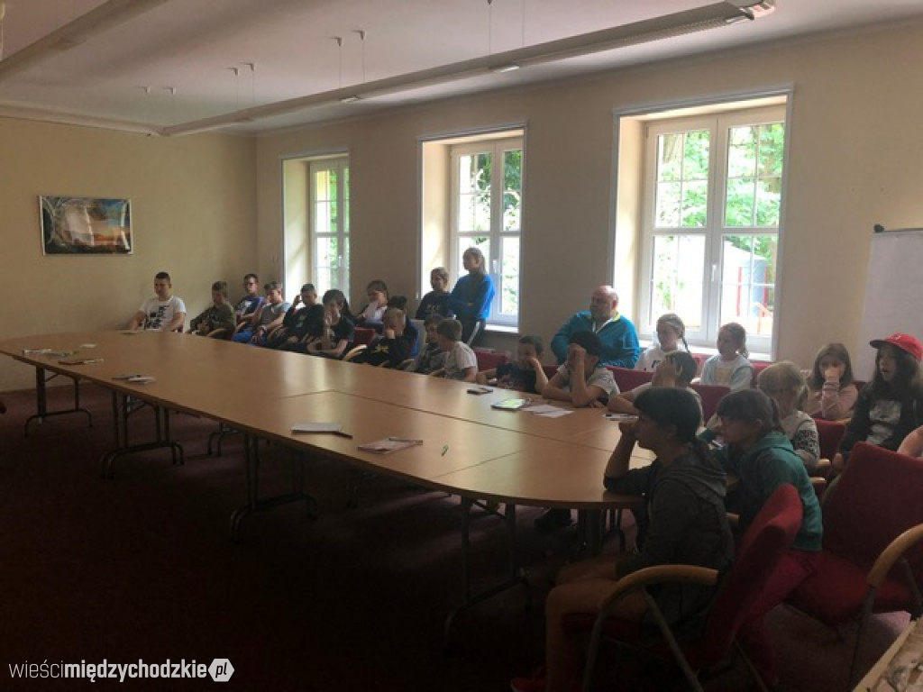 Młodzi strażacy trenują w Łężeczkach