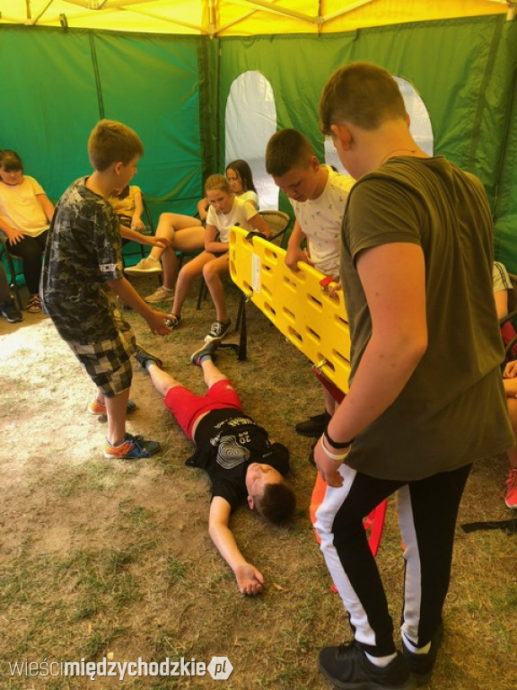 Młodzi strażacy trenują w Łężeczkach
