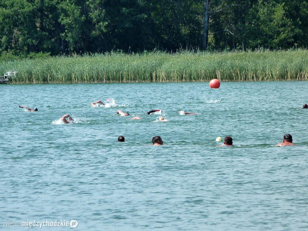 W Prusimiu odbył się Maraton Pływacki