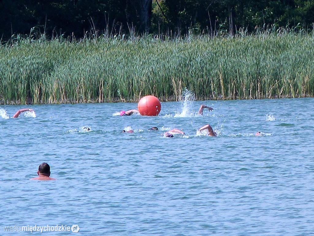 W Prusimiu odbył się Maraton Pływacki