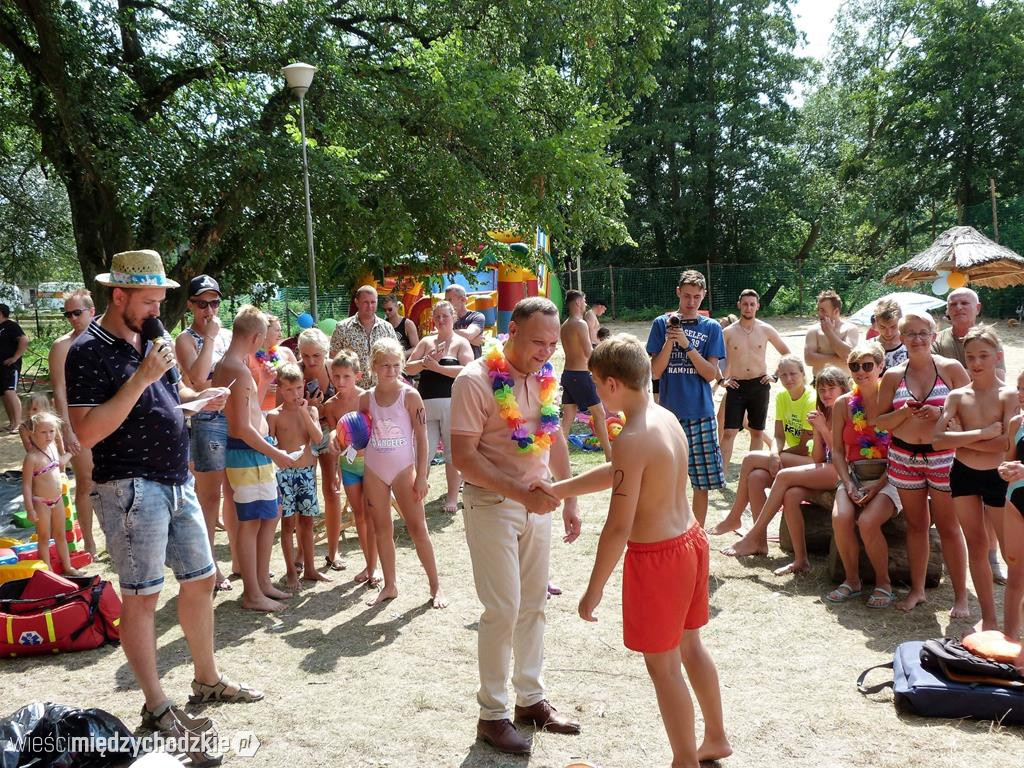 W Prusimiu odbył się Maraton Pływacki