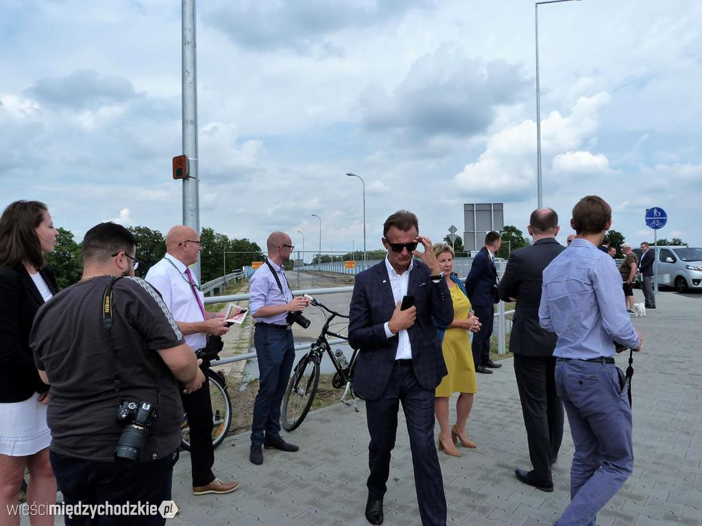 Marszałek Marek Woźniak wizytował most w Międzychodzie