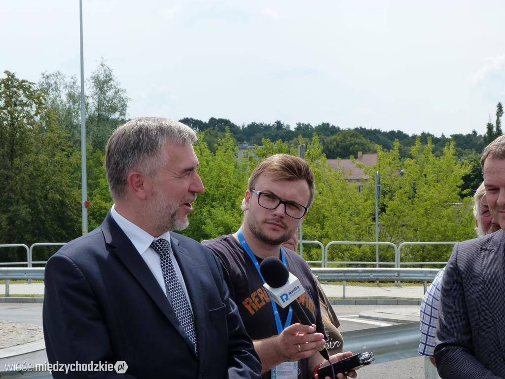 Marszałek Marek Woźniak wizytował most w Międzychodzie