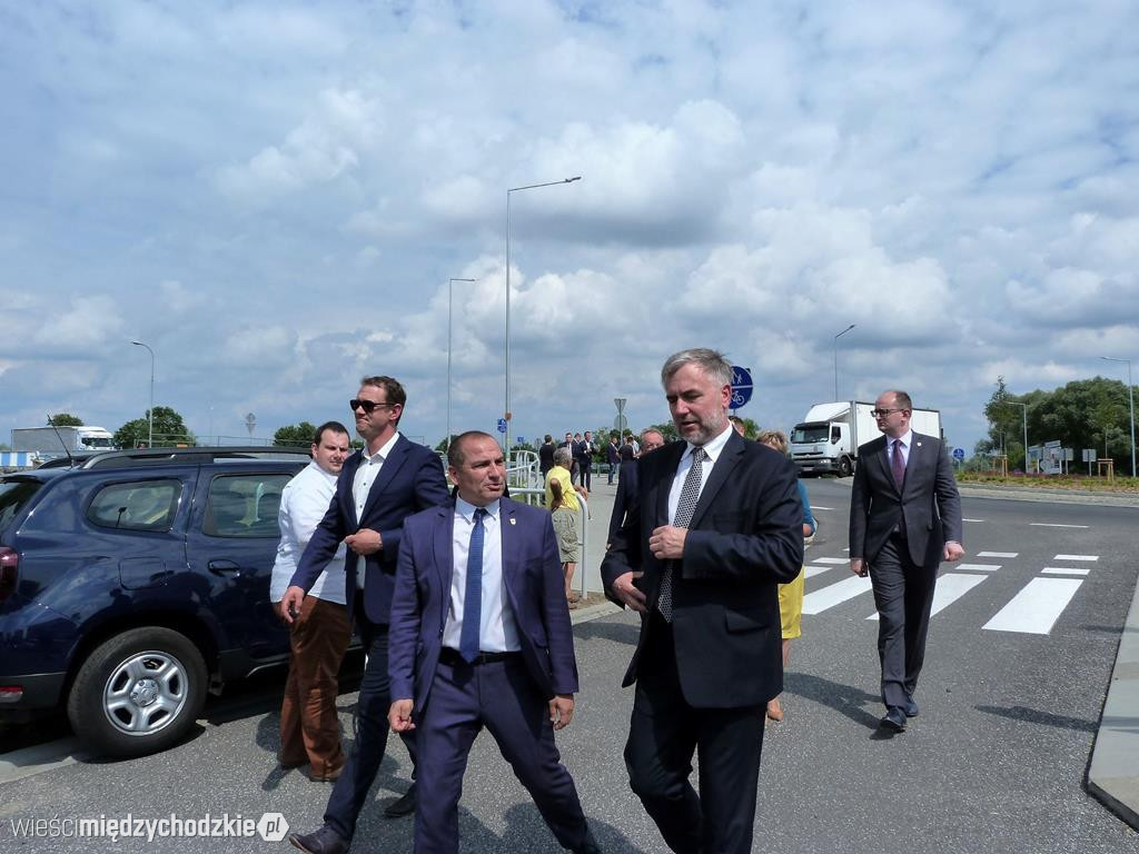 Marszałek Marek Woźniak wizytował most w Międzychodzie