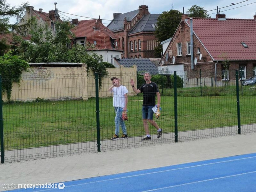 Warta Międzychód przegrywa pierwszy mecz