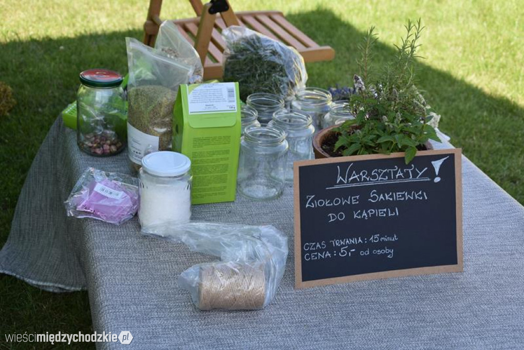 Święto Matki Boskiej Zielnej w Mniszkach