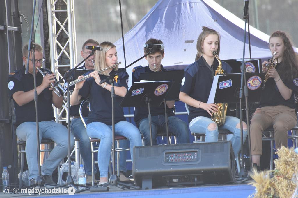 Dożynki Gminno-Parafialne w Łowyniu