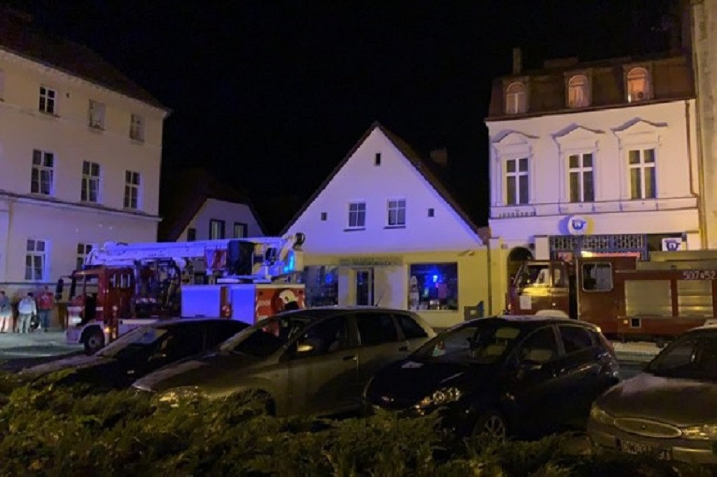 Akcja strażaków na Rynku w Międzychodzie