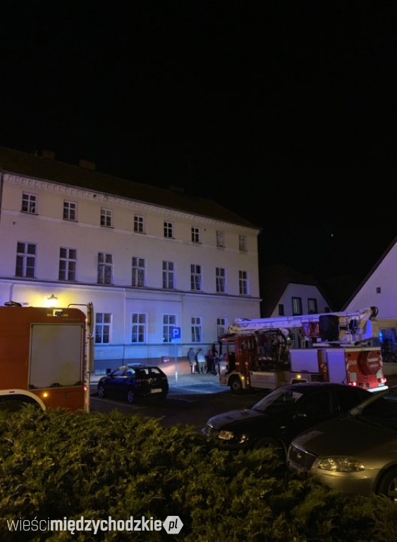 Akcja strażaków na Rynku w Międzychodzie