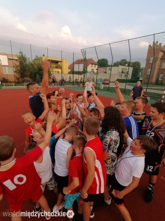 Wakacje z koszykówką