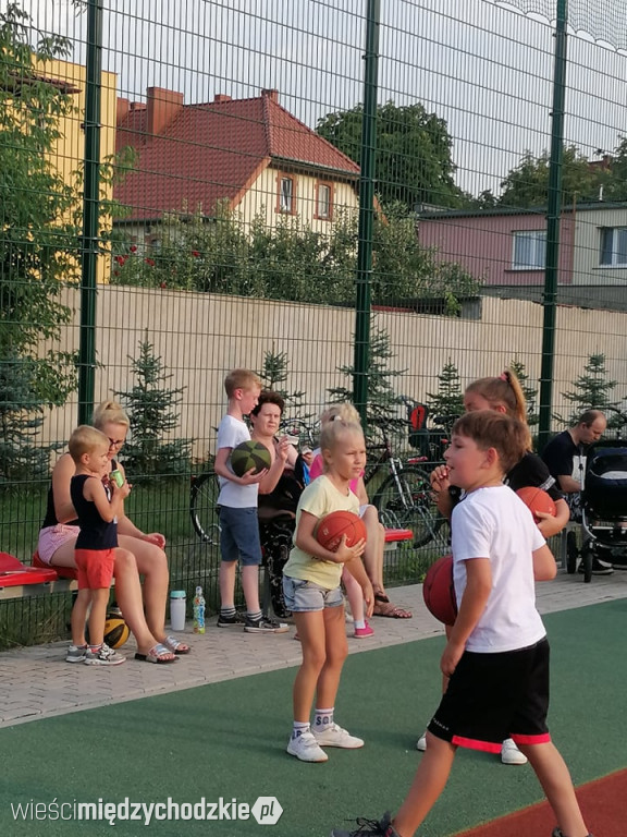 Wakacje z koszykówką