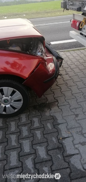 Kolizja drogowa na drodze nr 24