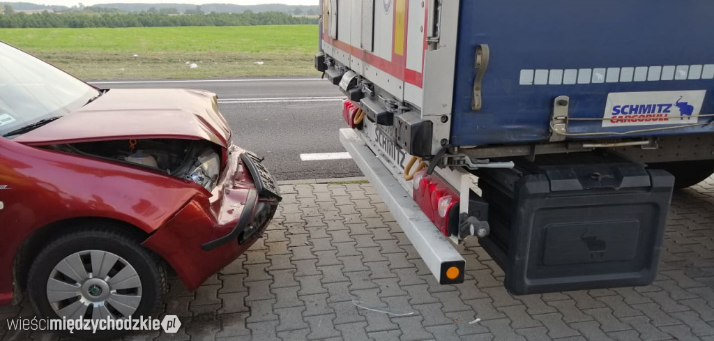 Kolizja drogowa na drodze nr 24