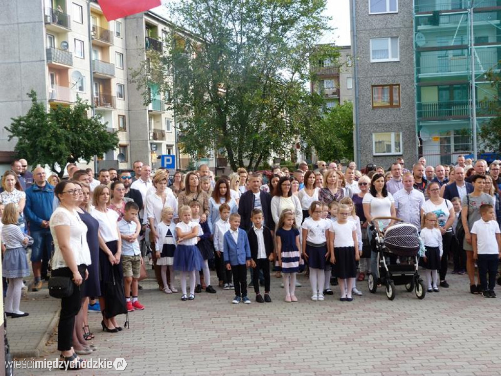 Uczniowie rozpoczynają naukę